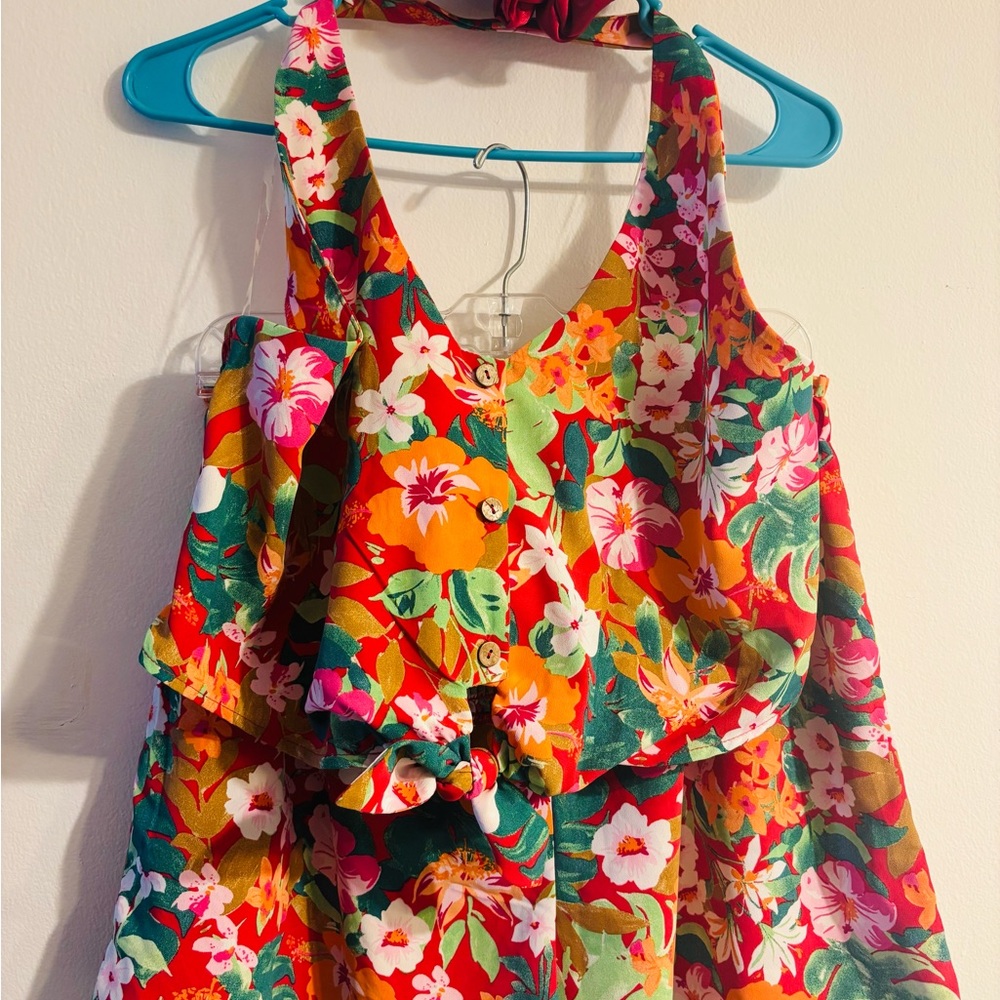 Floral Multicolor Summer top and shorts set. Size Large (New with tags)